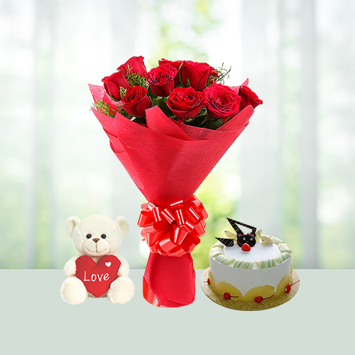Red Roses Bunch & Cake With Teddy